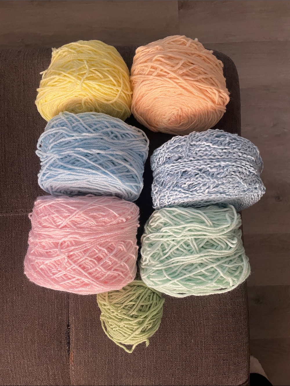 Yarn Balls on Couch - Picture 3 of 6